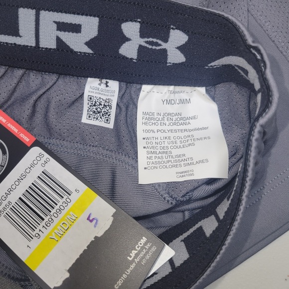 Under Armour UA Boys Shorts M Size Medium Youth Medium Gray YMD Loose Heatgear - Picture 5 of 10